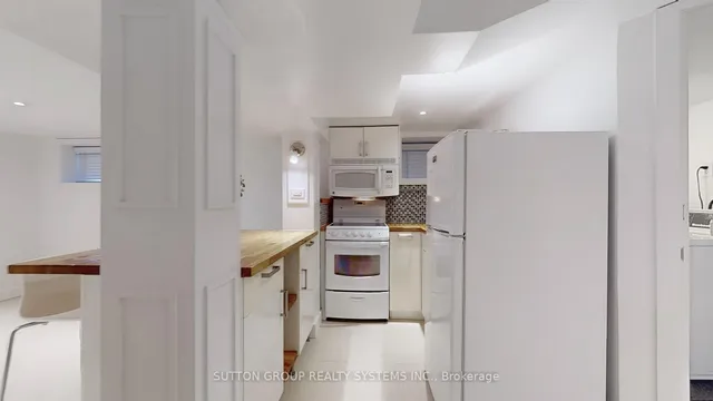 Additional image 14 of 43 Greenlaw Ave