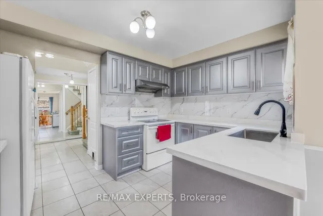 Additional image 34 of 28 Pantages Crt