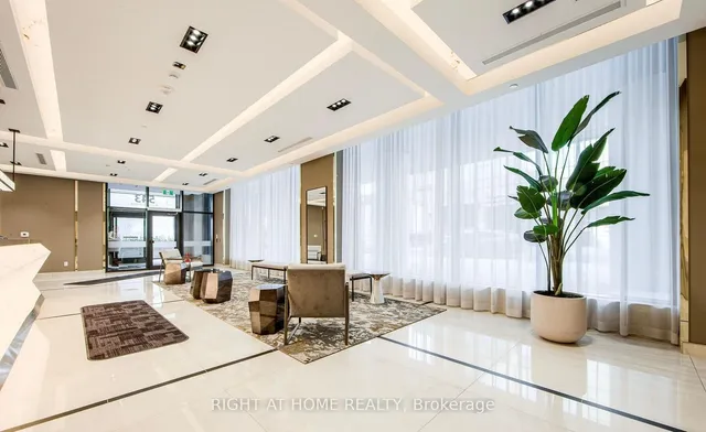 Additional image 10 of 543 Richmond St Unit 334