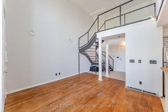 Additional image 8 of 300 Manitoba St Unit 102