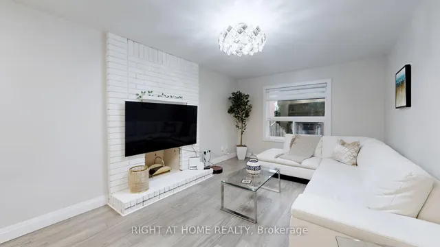 Additional image 9 of 16 Graybark Cres