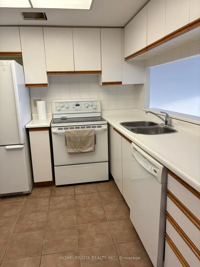 Additional image 8 of 225 Bamburgh Circ Unit 1912