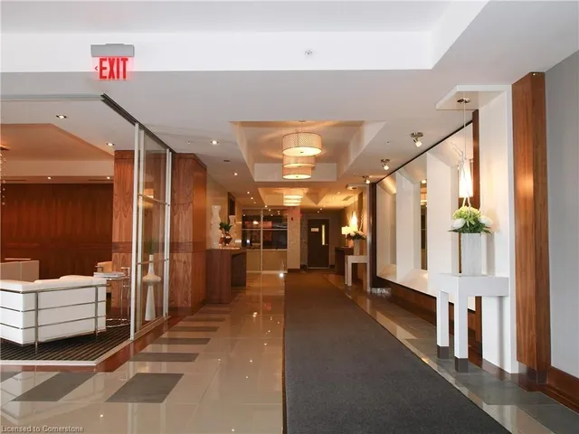 Additional image 32 of 112 Benton St Unit 710