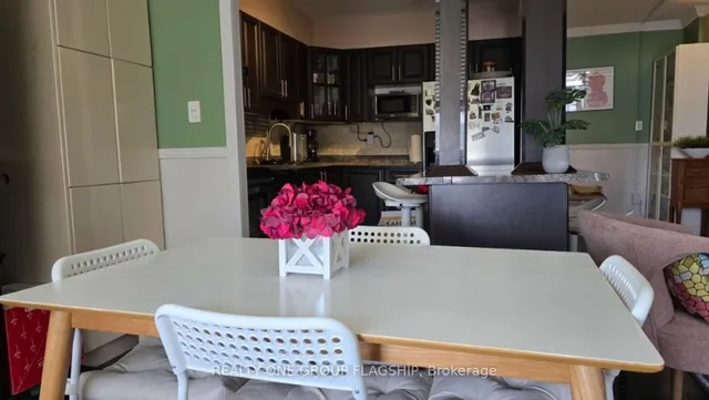 Additional image 6 of 10 Edgecliff Gfwy Unit 1009