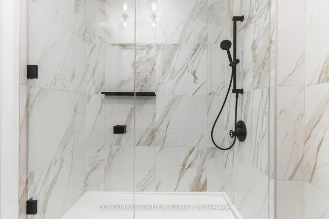 Additional image 27 of 505 Richmond St Unit 419