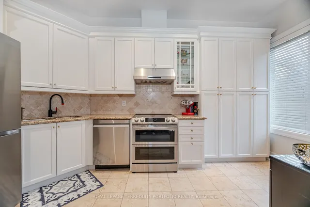 Additional image 12 of 51 York Mills Rd Unit 314