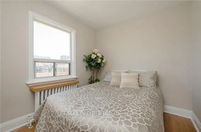 Additional image 6 of 1013 Briar Hill Ave