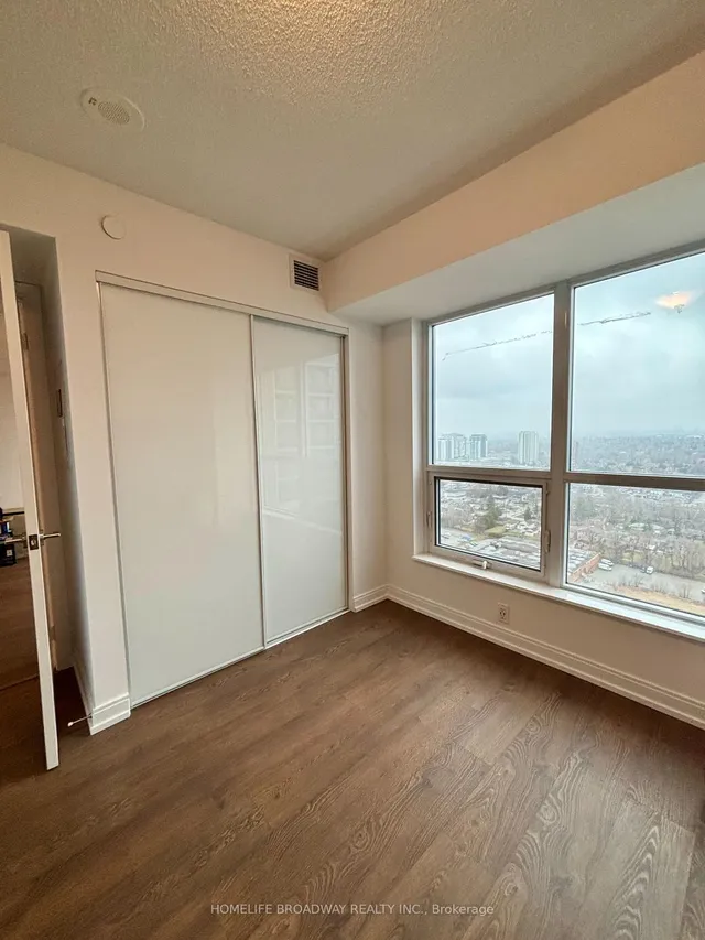 Additional image 11 of 275 Village Green Sq Unit 2718