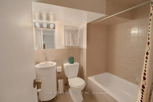 Additional image 26 of 65 Parkdale Rd