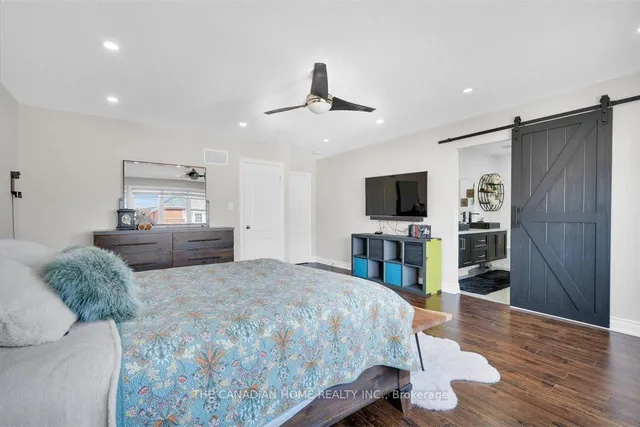 Additional image 23 of 33 Denali Cres