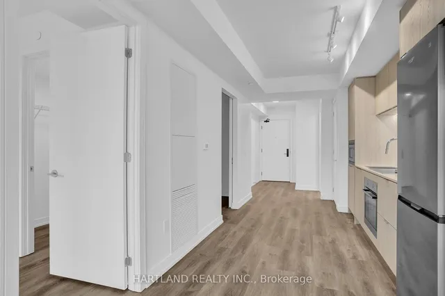 Additional image 4 of 1 Jarvis St Unit 928