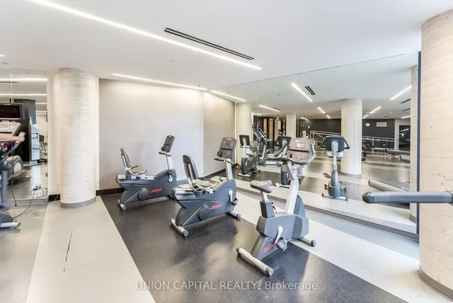 Additional image 18 of 51 East Liberty St Unit 1017