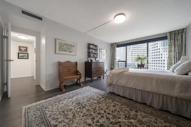 Additional image 20 of 55 Harbour Sq Unit 1113