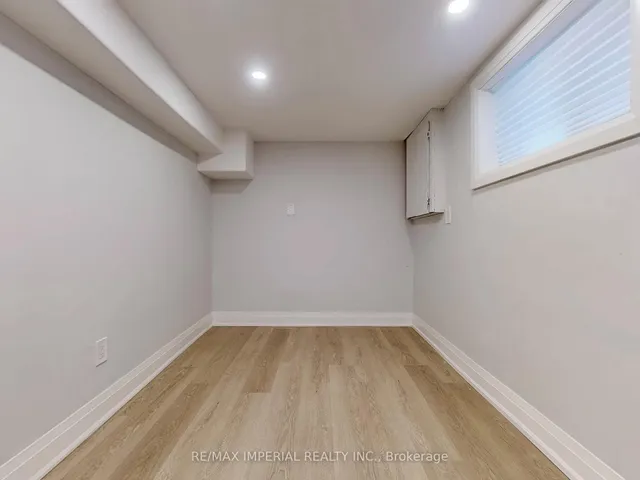 Additional image 33 of 9 Lesmount Ave