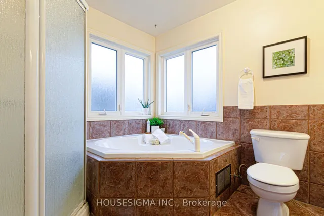 Additional image 25 of 899 Hazel St