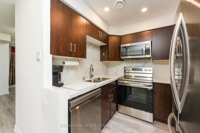 Additional image 21 of 7405 Goreway Dr Unit 520