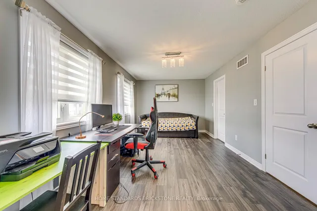 Additional image 29 of 70 Robertson Rd