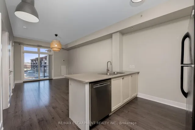 Additional image 7 of 5020 Corporate Dr Unit 301