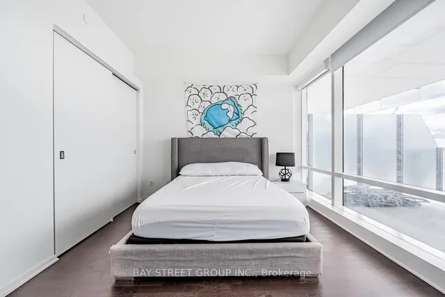 Additional image 16 of 1 Bloor St Unit 5105