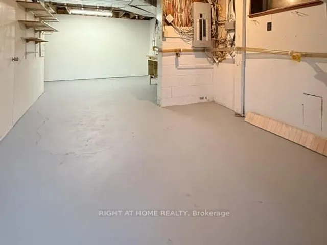 Additional image 27 of 144 Wellington St