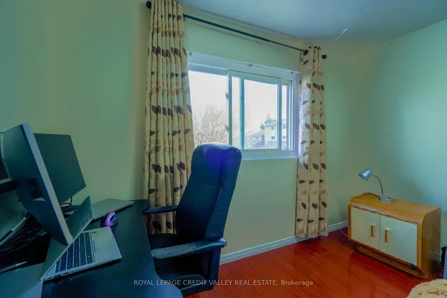 Additional image 30 of 8 Sandringham Crt