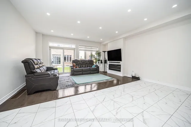 Additional image 20 of 25 Adventura Rd