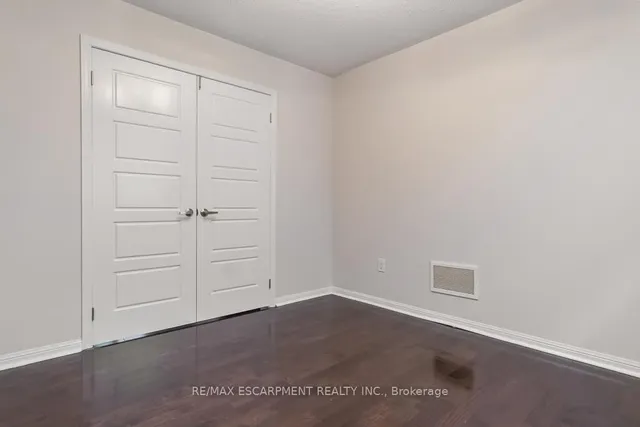 Additional image 11 of 255 Monaghan Cres