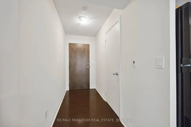 Additional image 4 of 16 Yonge St Unit 1713