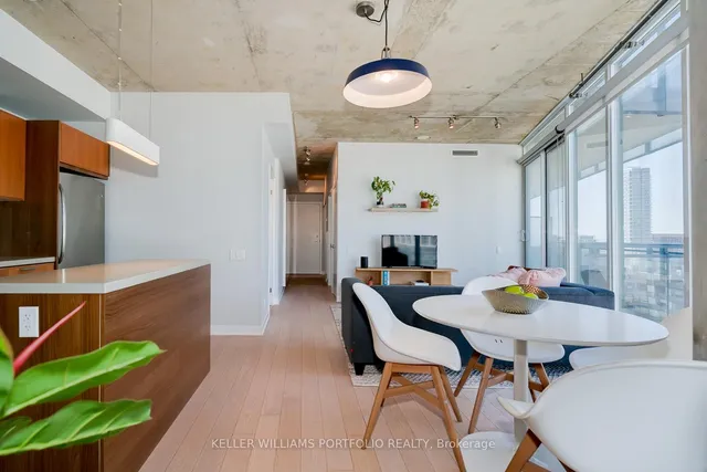 Additional image 3 of 318 King St Unit 1212