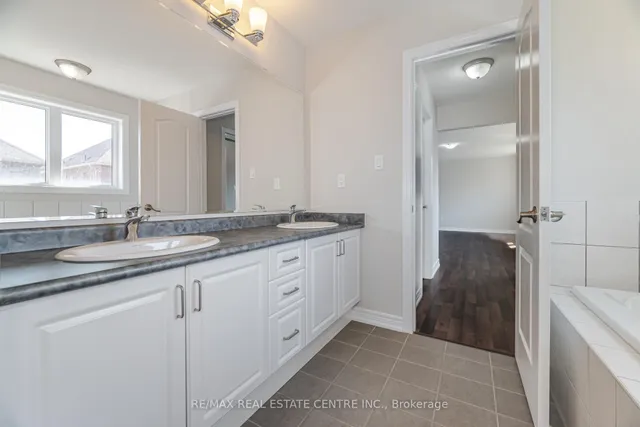 Additional image 34 of 18 Eltesoro St