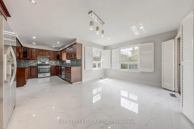 Additional image 13 of 2042 Golden Briar Tr