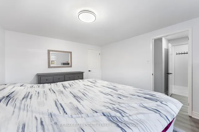 Additional image 23 of 44 Abelard Ave