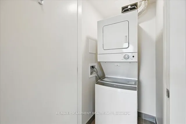 Additional image 20 of 340 PLAINS Rd Unit 102