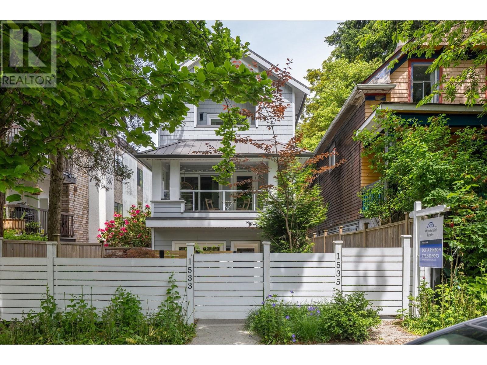 1535 E 5TH AVENUE|Vancouver, British Columbia V5N1L6