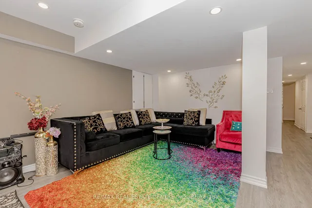 Additional image 33 of 340 Shady Glen Cres