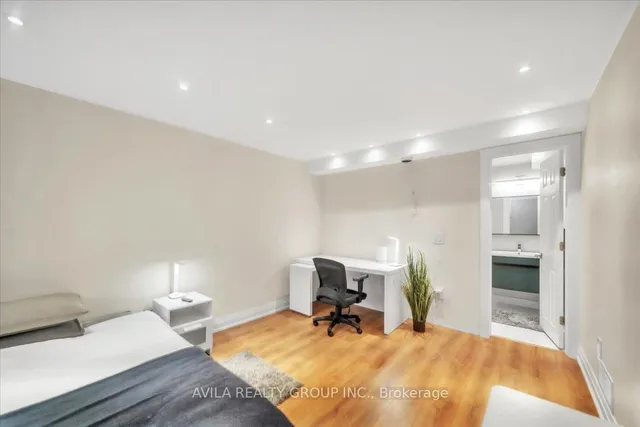 Additional image 36 of 3299 Queen Frederica Dr