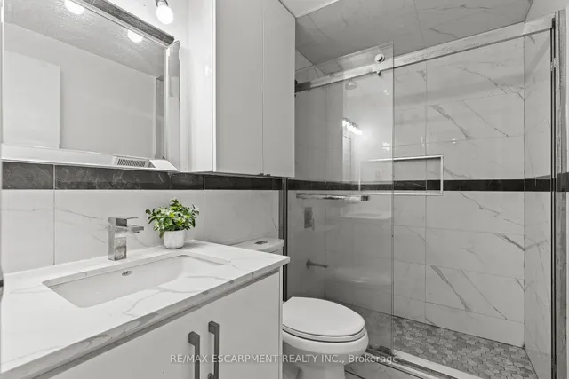 Additional image 16 of 21 Grand River Crt