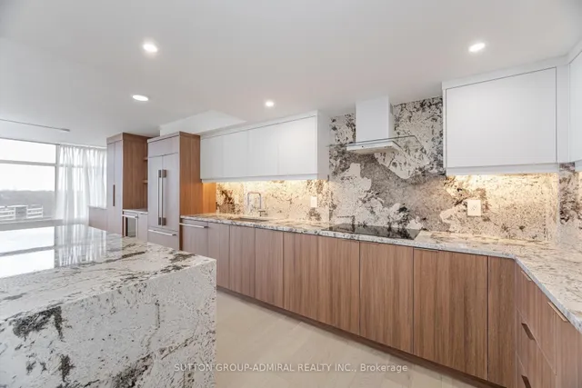 Additional image 3 of 900 Yonge St Unit 902