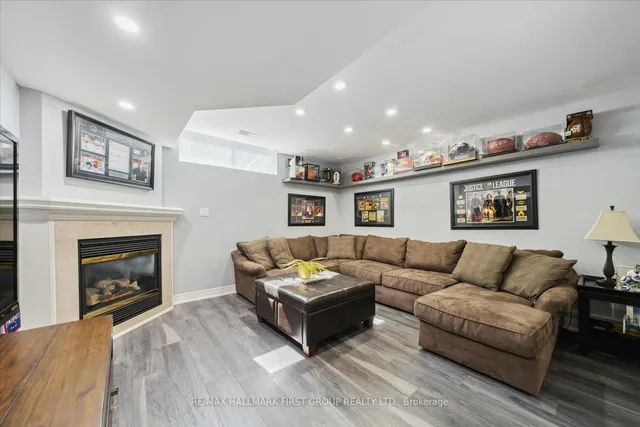Additional image 32 of 60 Brenda Cres