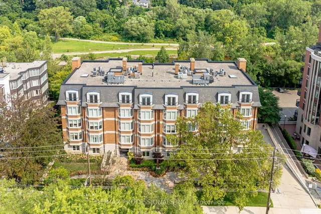 Additional image 37 of 40 Old Mill Rd Unit 102