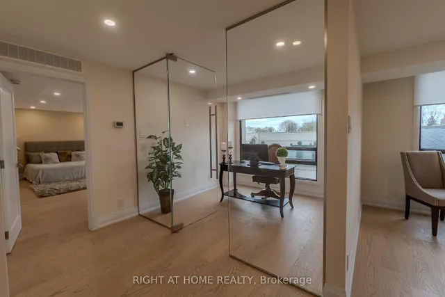 Additional image 24 of 447 Walmer Rd Unit 608