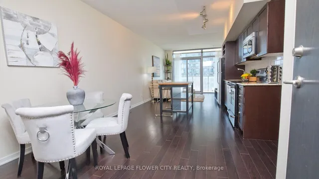 Additional image 17 of 105 The Queensway Ave Unit 415