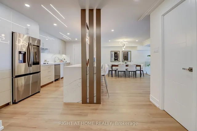 Additional image 17 of 130 Carlton St Unit 1207