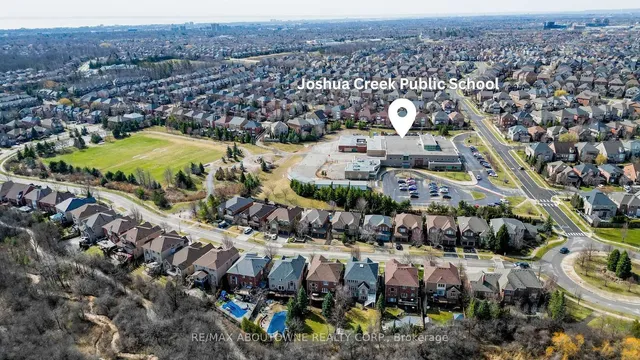 Additional image 35 of 1521 Craigleith Rd