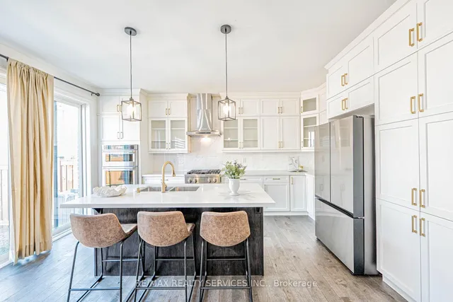 Additional image 13 of 462 Violet Gate