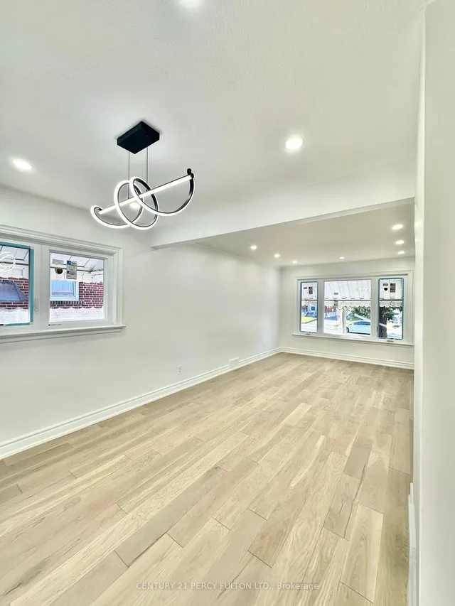 Additional image 11 of 97 Foxridge Dr