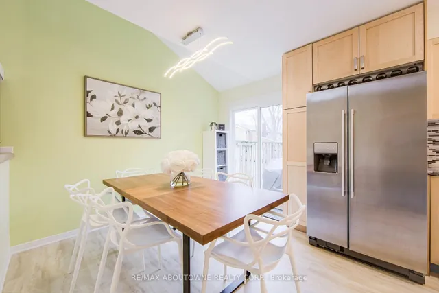 Additional image 16 of 2385 Woodward Ave Unit 33