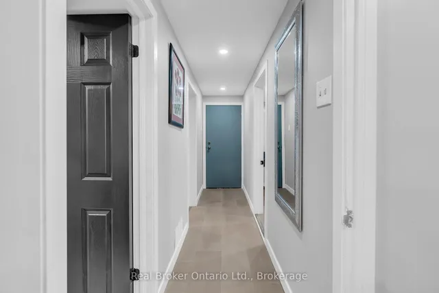 Additional image 24 of 692 Woodview Rd