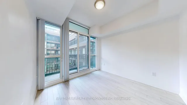 Additional image 16 of 3091 Dufferin St Unit 613