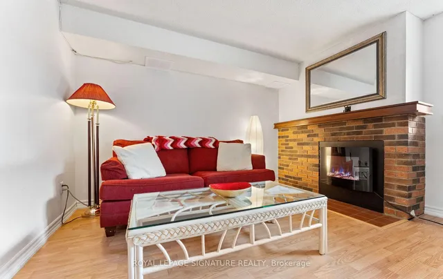 Additional image 34 of 74 Dutch Myrtle Way